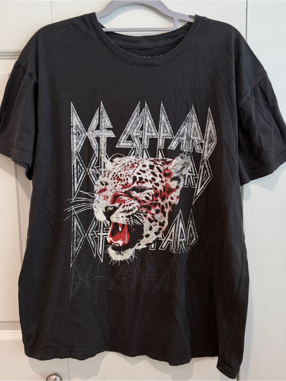 Def Leppard Black Graphic Short Sleeve Tee